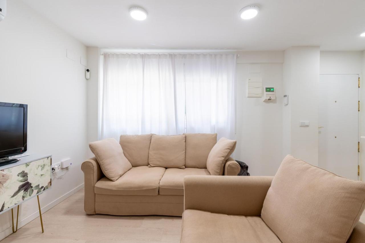 Whitey Aparment In Triana * Seville