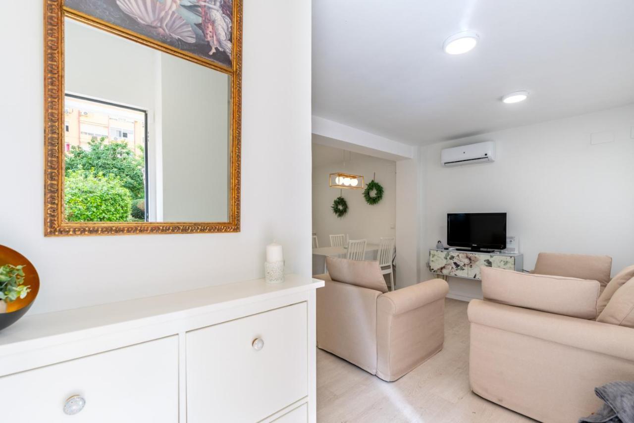 Apartment Whitey Aparment In Triana Seville
