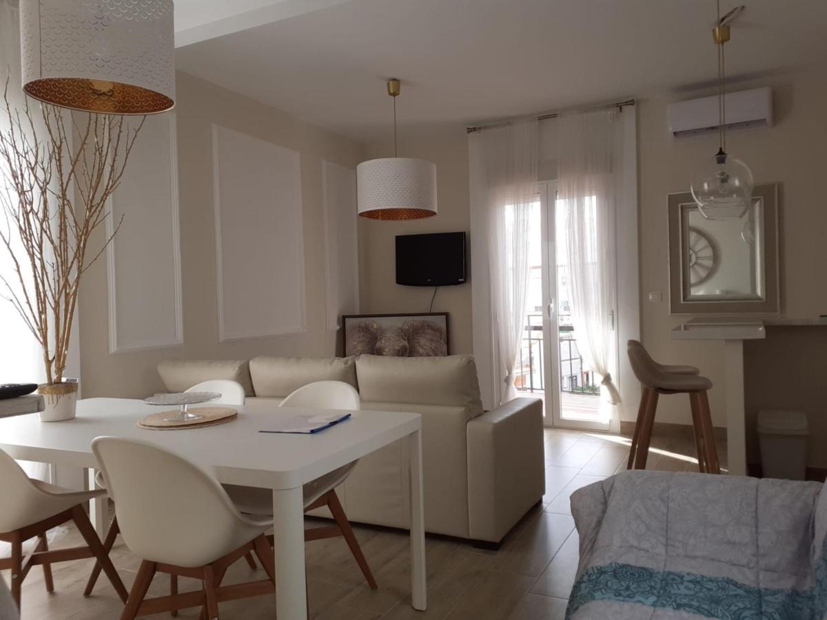 Apartamento La Casa De Leon Xiii.terraza Privada. Parejas *