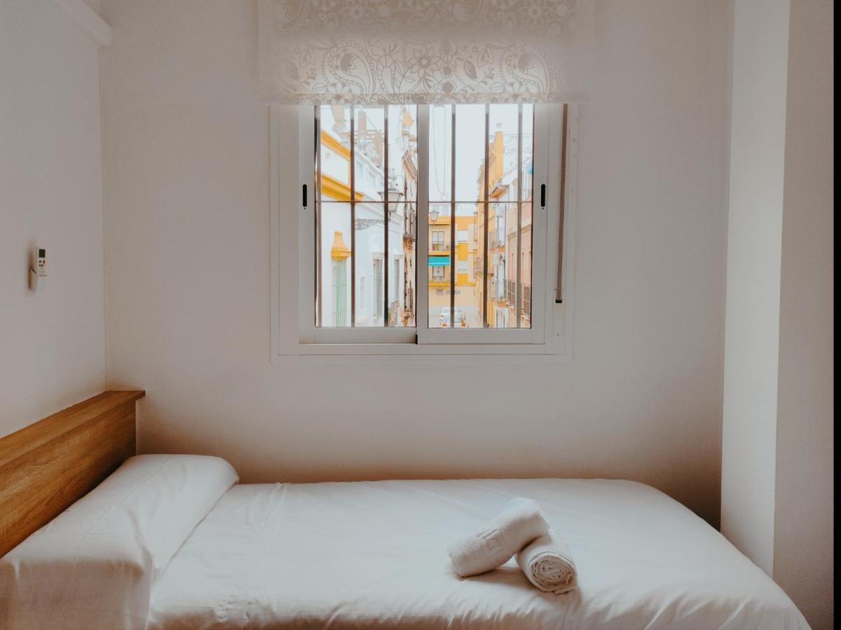 Casa Hiniesta.amplia Y Luminosa.perfecta Familias! * Seville