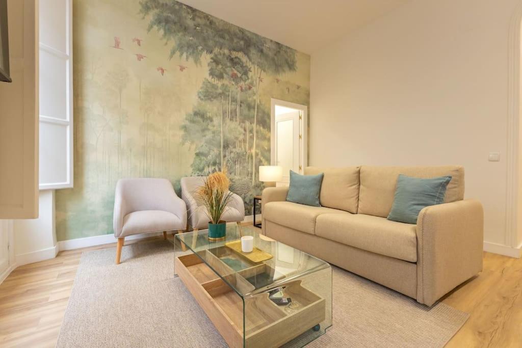 Juan De La Encina Apartment