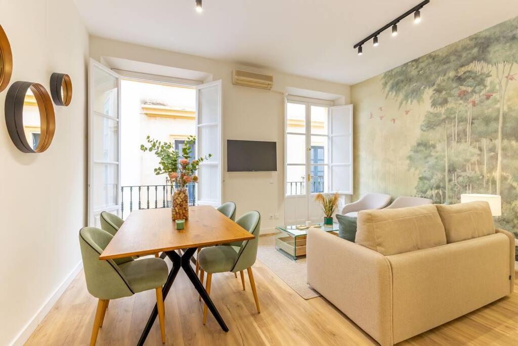 Apartment Juan De La Encina Seville