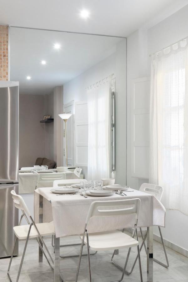 Apartamento Con Terraza En Centro By Rent Me *