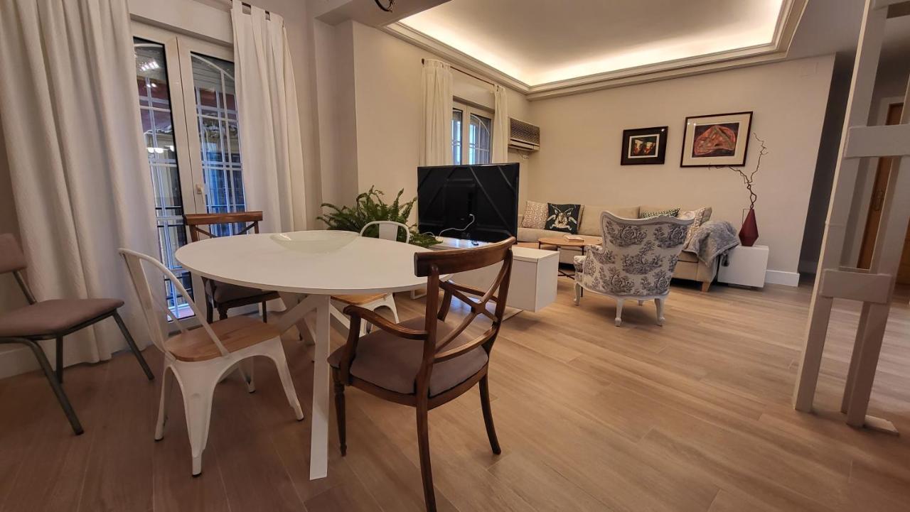 Rentalsevilla En La Plaza Del Salvador Apartment *