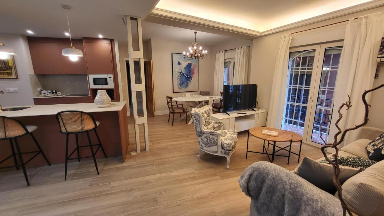 Rentalsevilla En La Plaza Del Salvador Apartment Seville