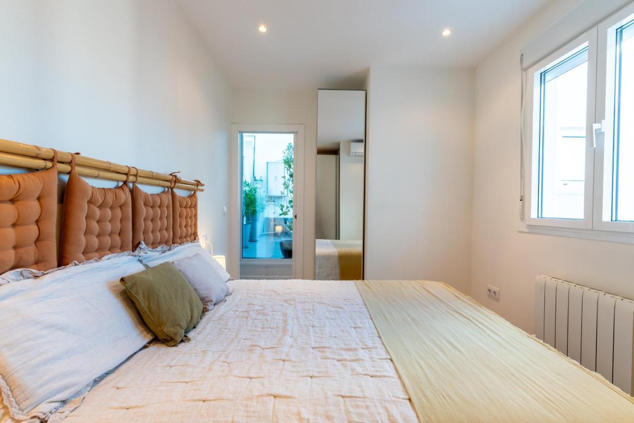 Centrico Y Luminoso Atico Apartamento