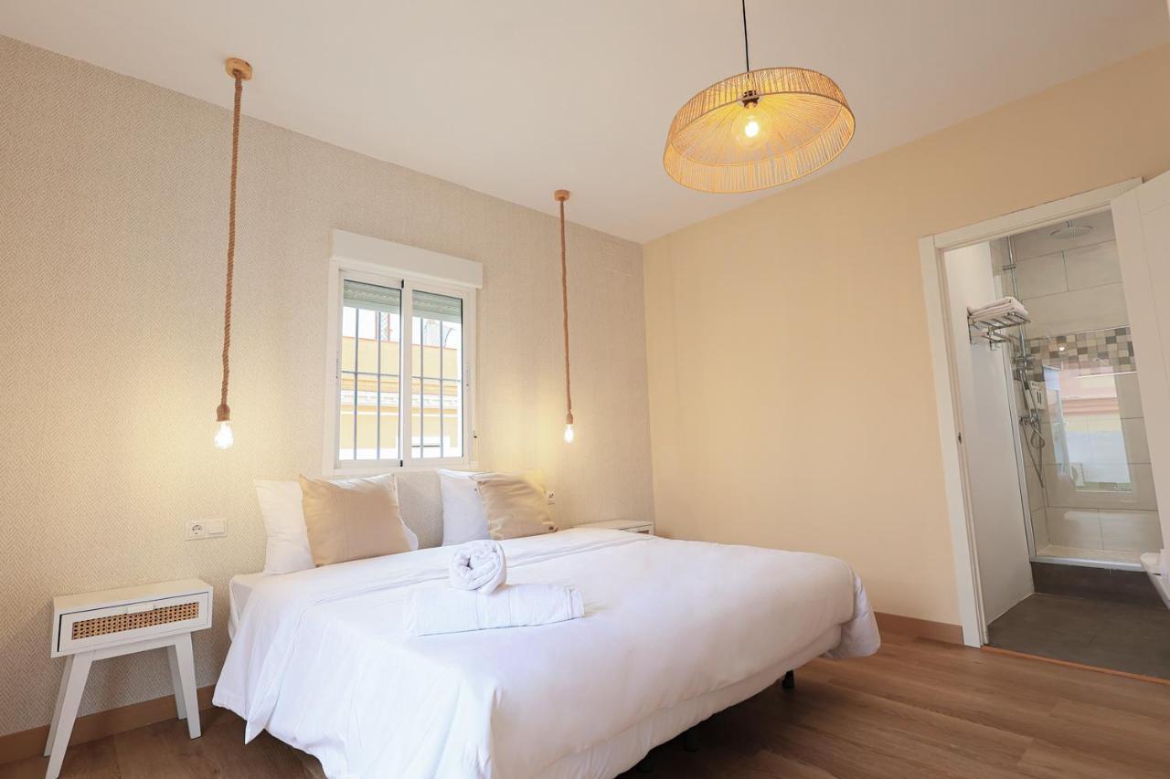 The Clover Guest house Seville