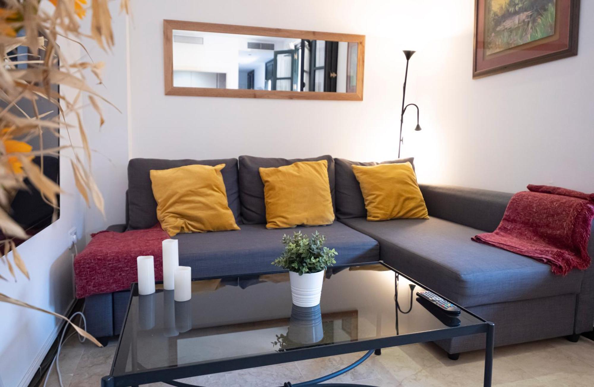 Con Encanto En Patio Sevillano Apartment *