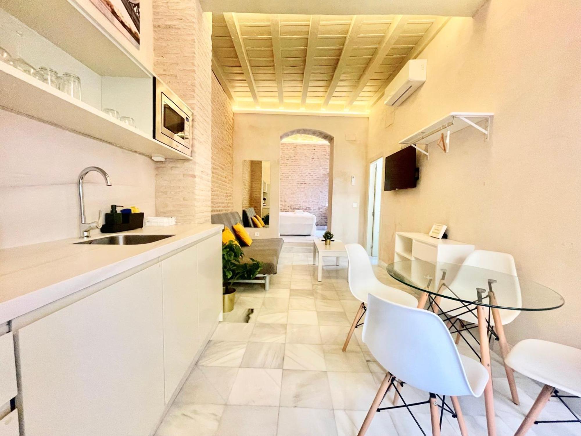 Click Triana - Patio Privado * Seville