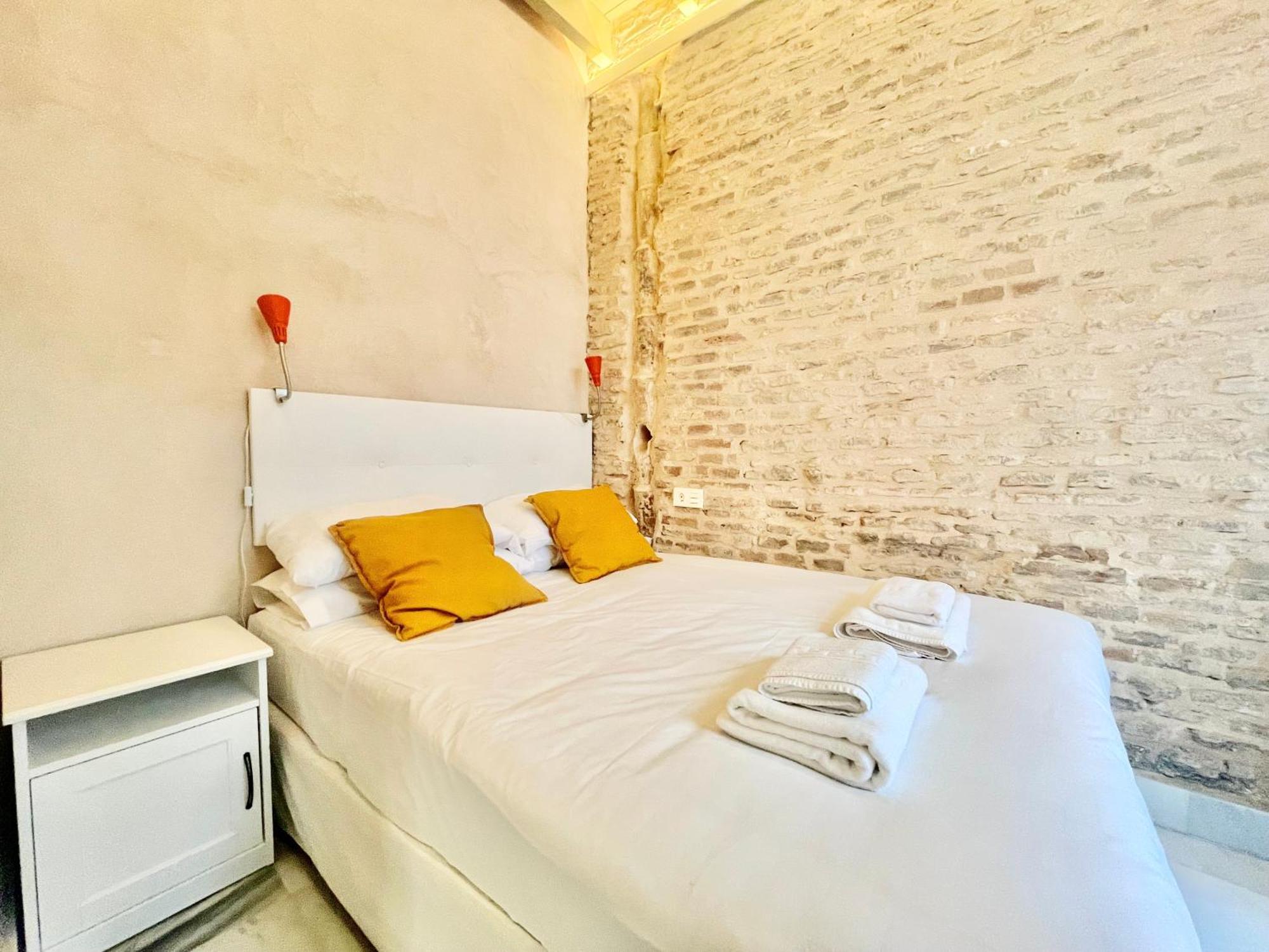 Apartment Click Triana - Patio Privado Seville
