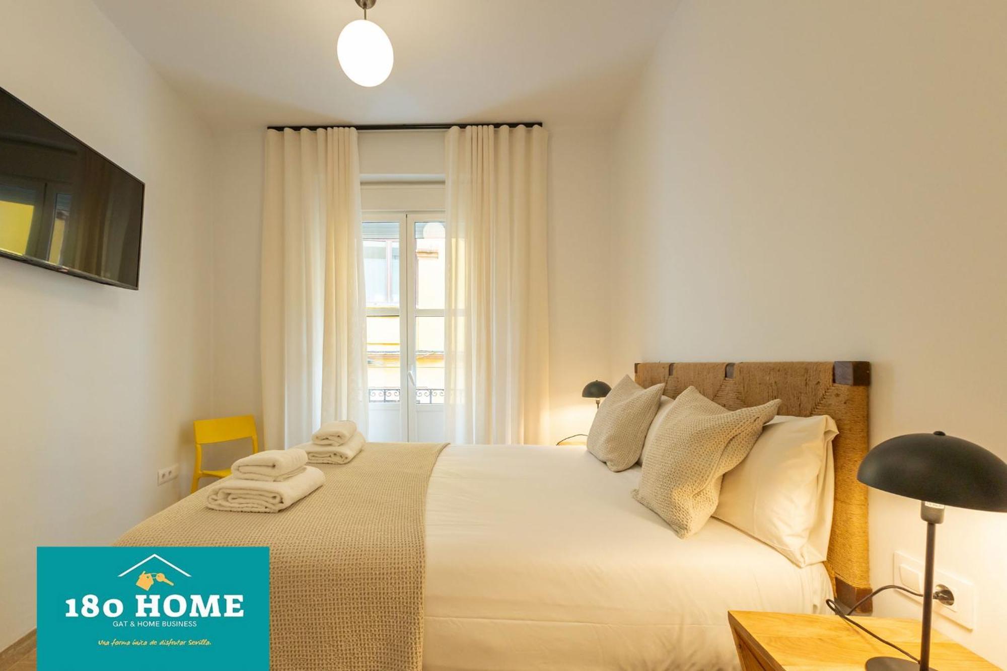 180 Goyeneta Luxury * Seville