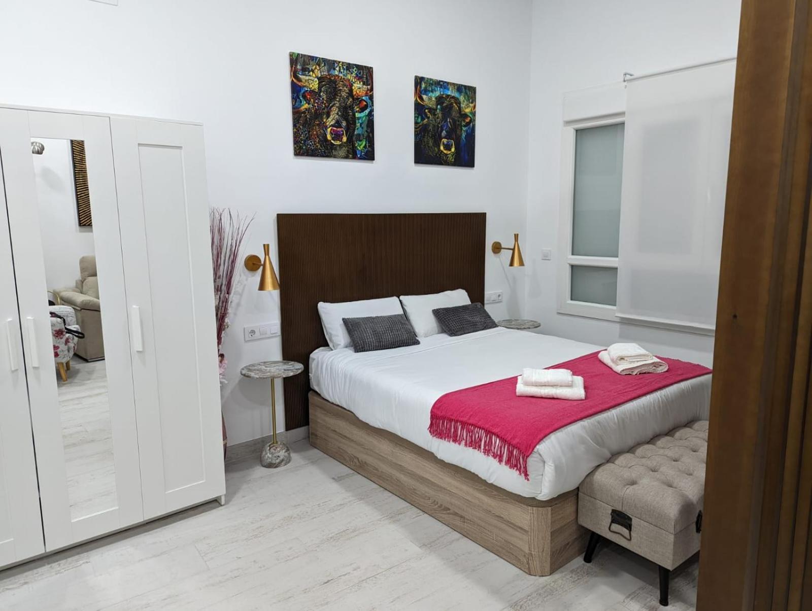 Deluxe En Av Cruz Roja Apartment