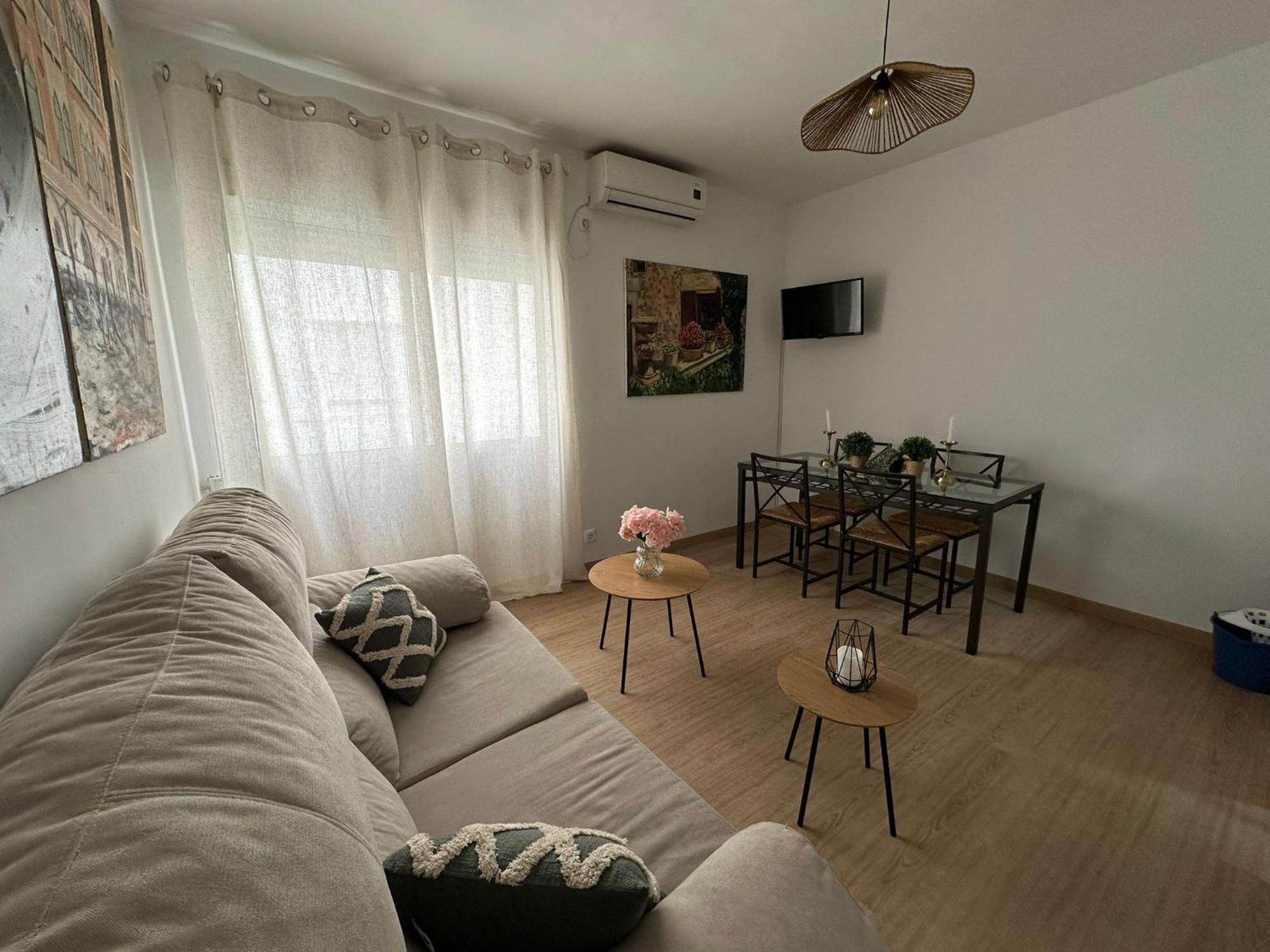 Apartment O'donnell By Linin Seville