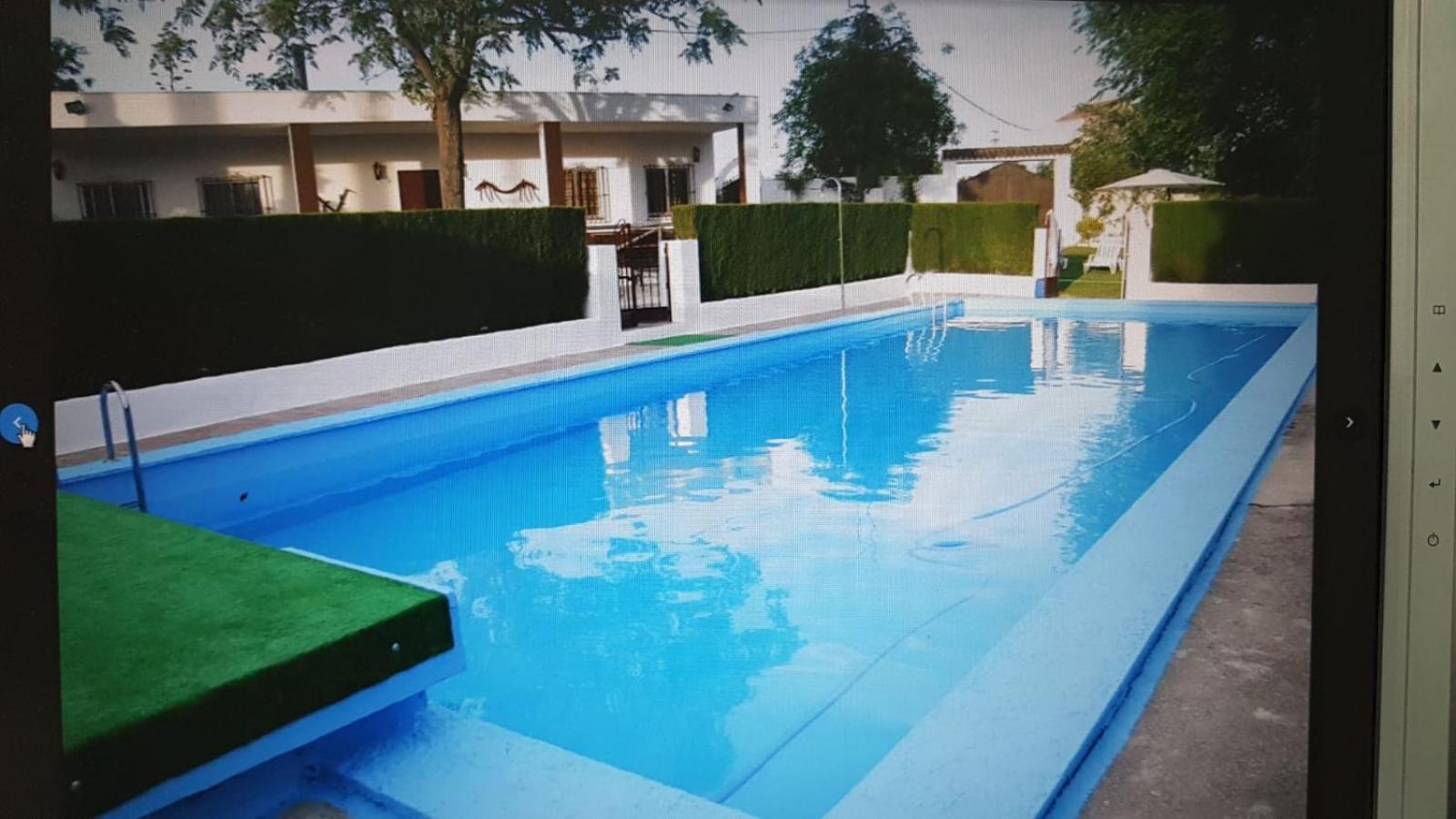 Oasis Aguzaderas Seville