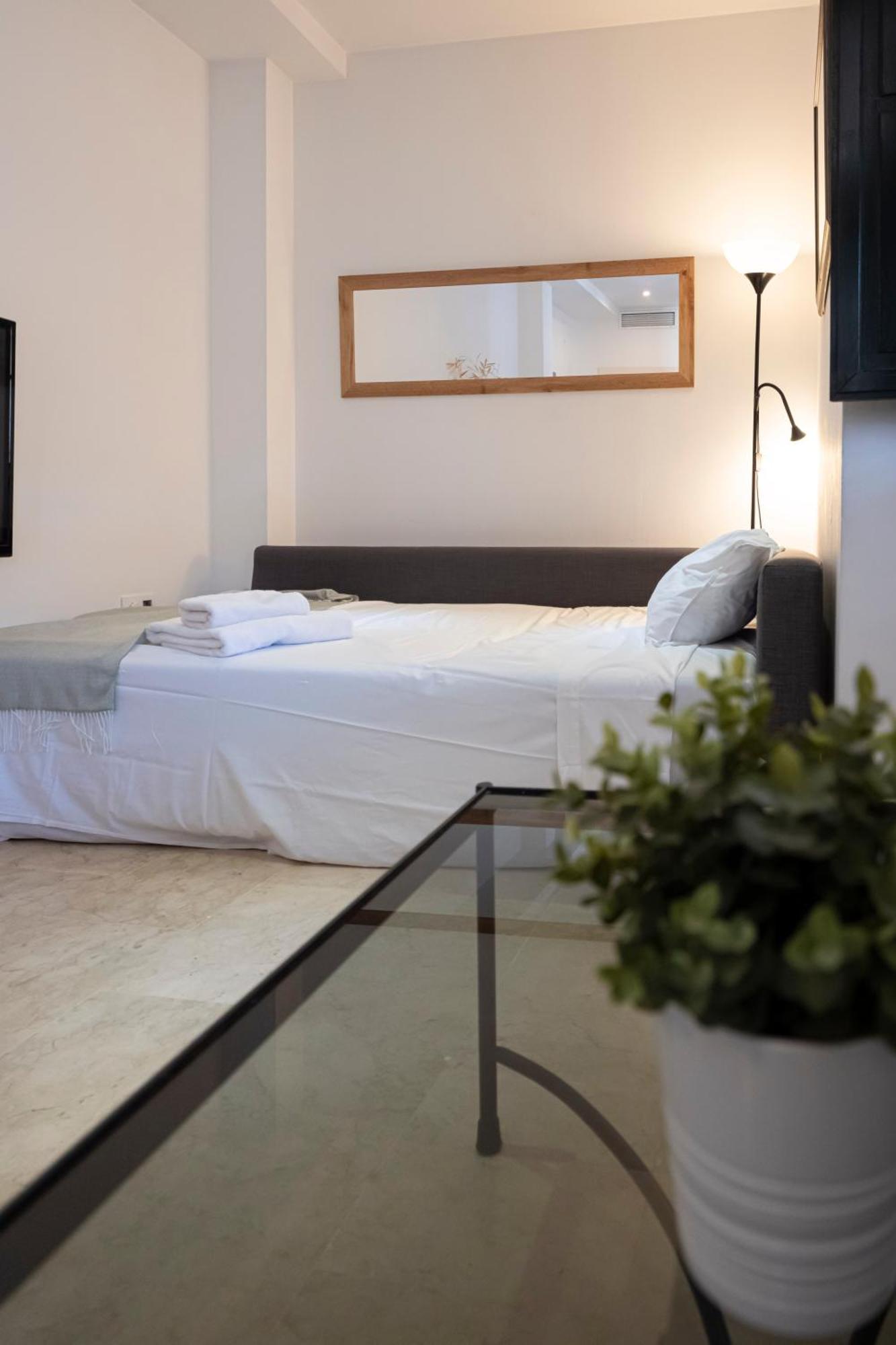 Apartment Con Encanto En Patio Sevillano Seville