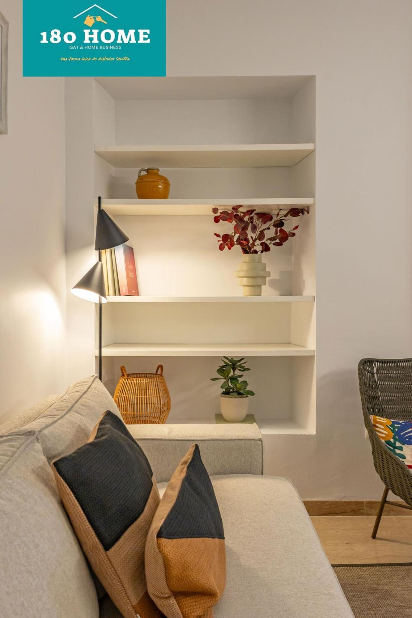 180 Goyeneta Luxury Apartment