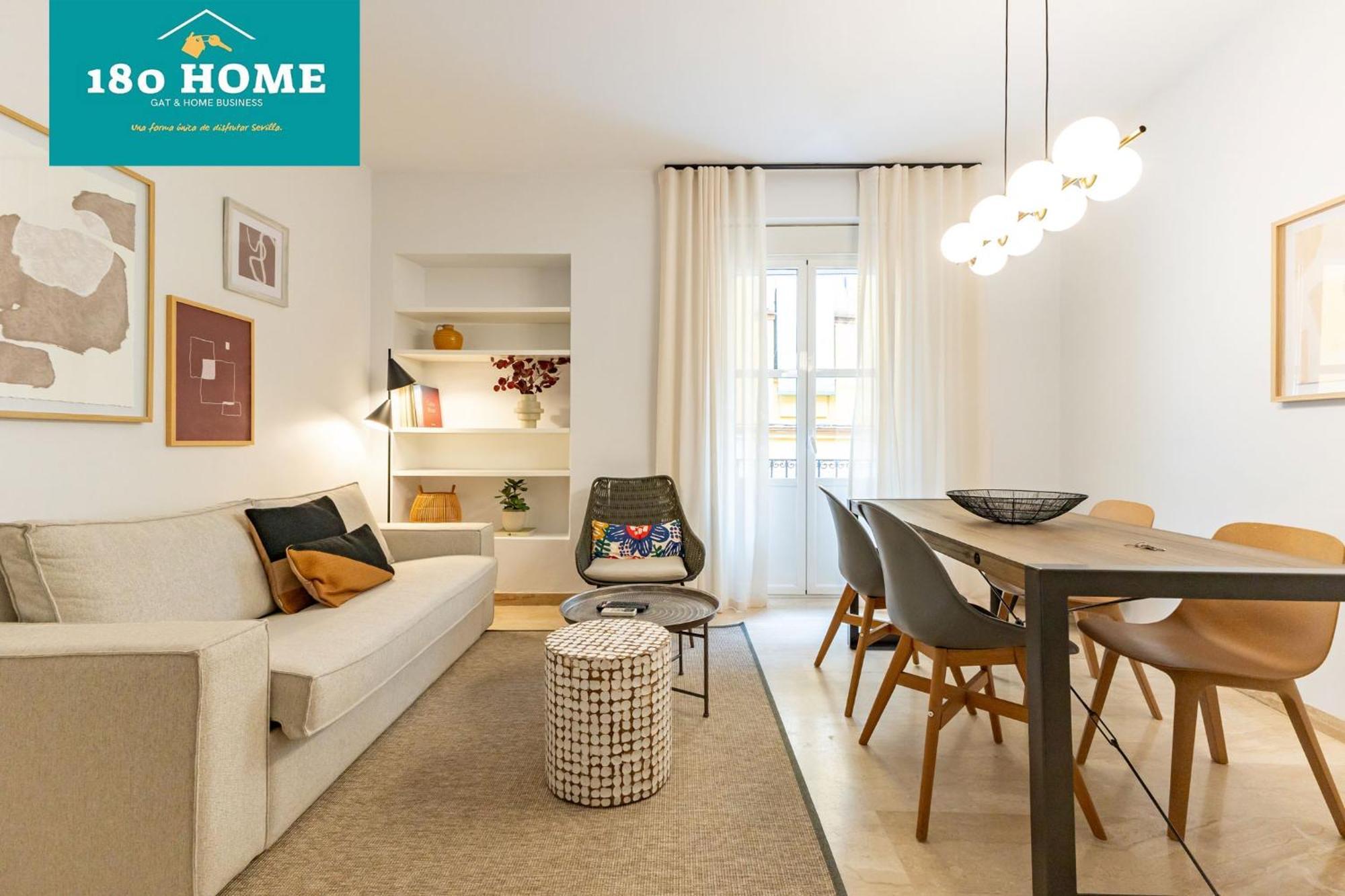 180 Goyeneta Luxury Apartment