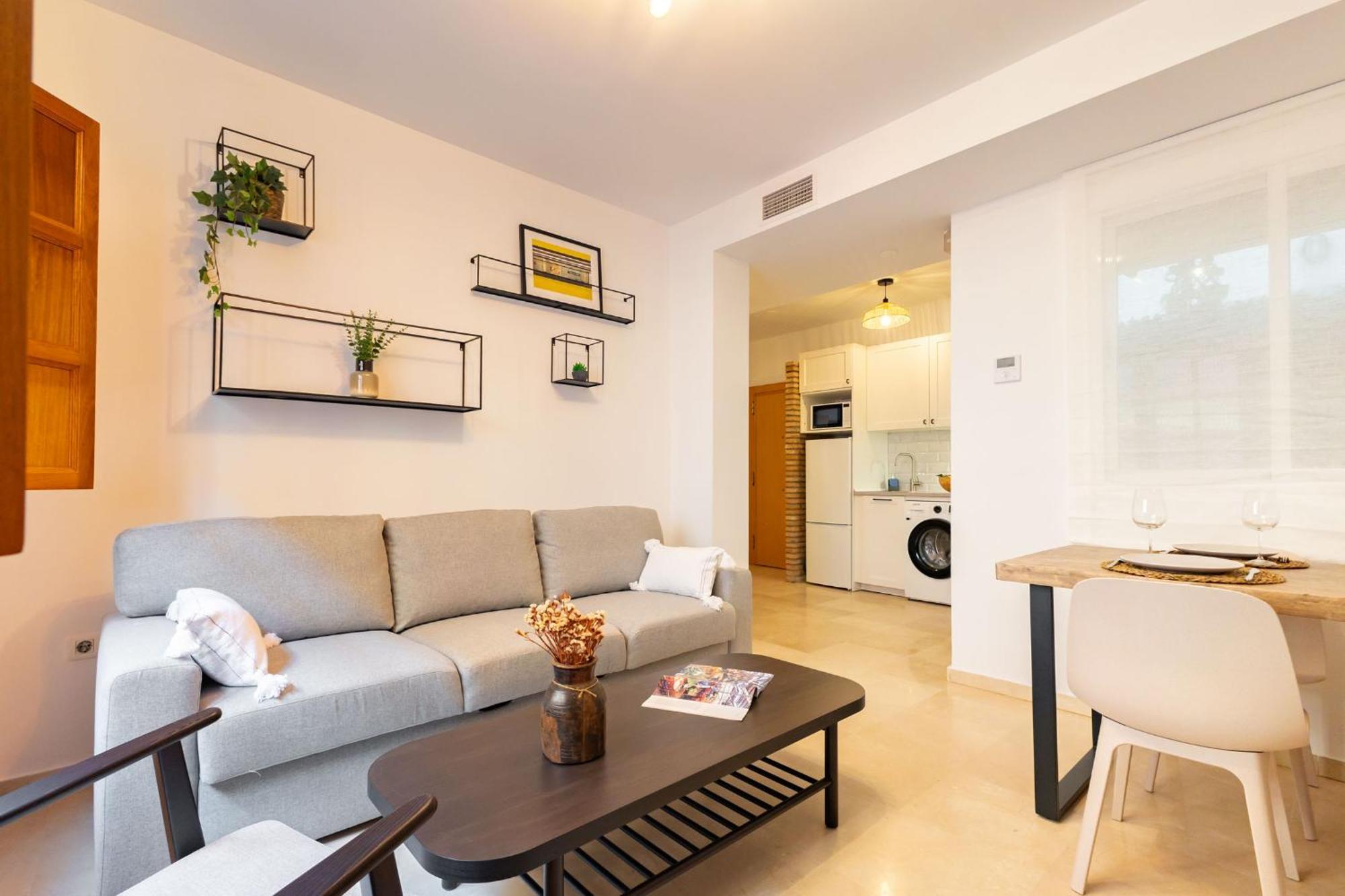 Charming 2 Bedroom At San Marcos Plaza By Cityzen Seville