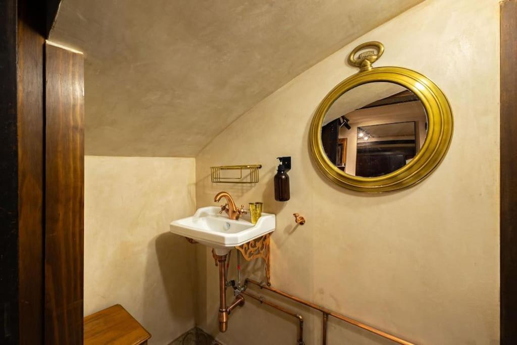 Apartment Triana Deluxe Duplex Seville