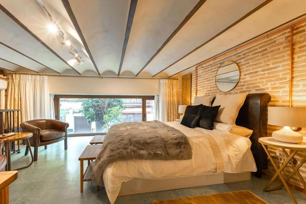 Triana Deluxe Duplex Seville