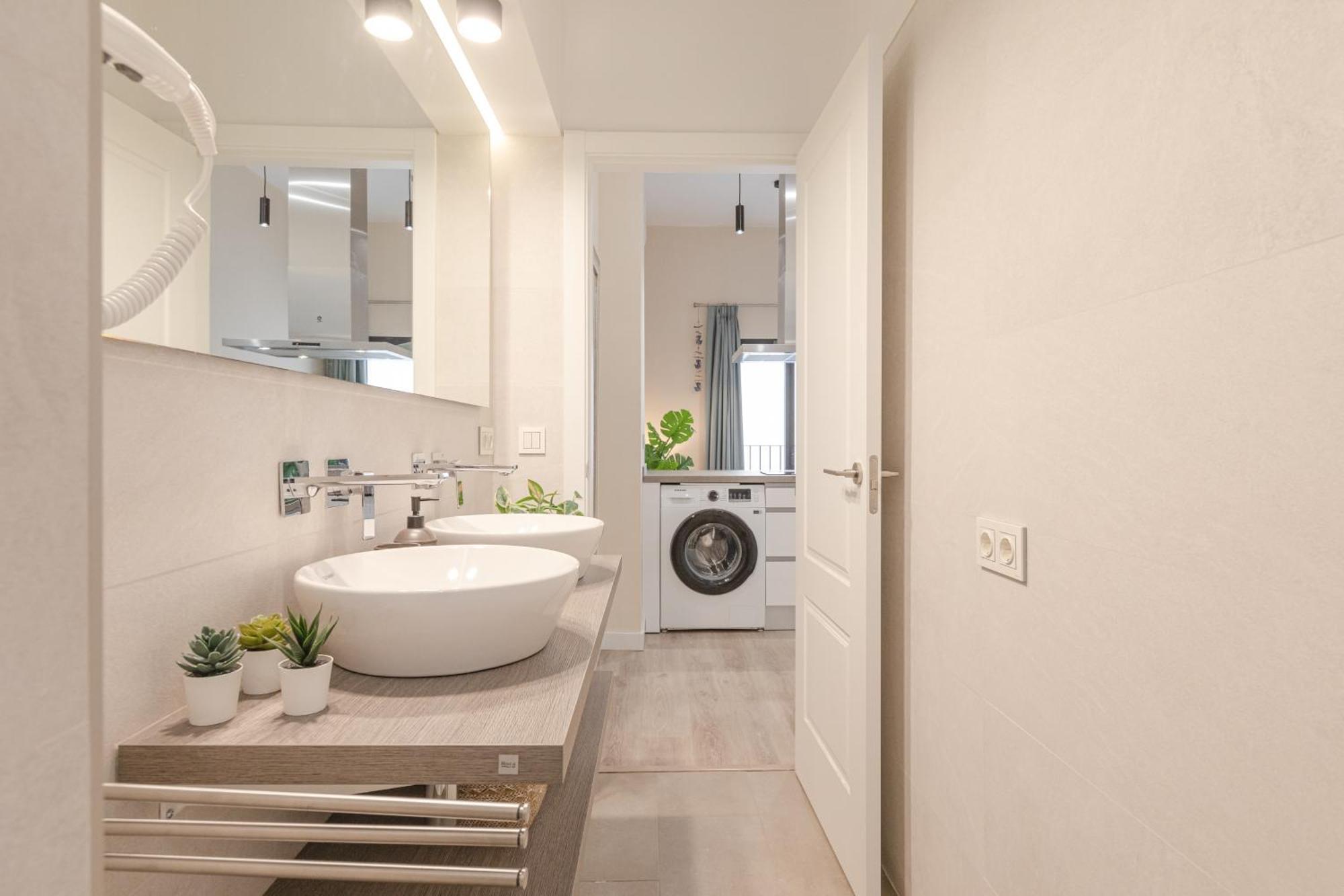 Apartment San Luis Downtown & Pool Seville