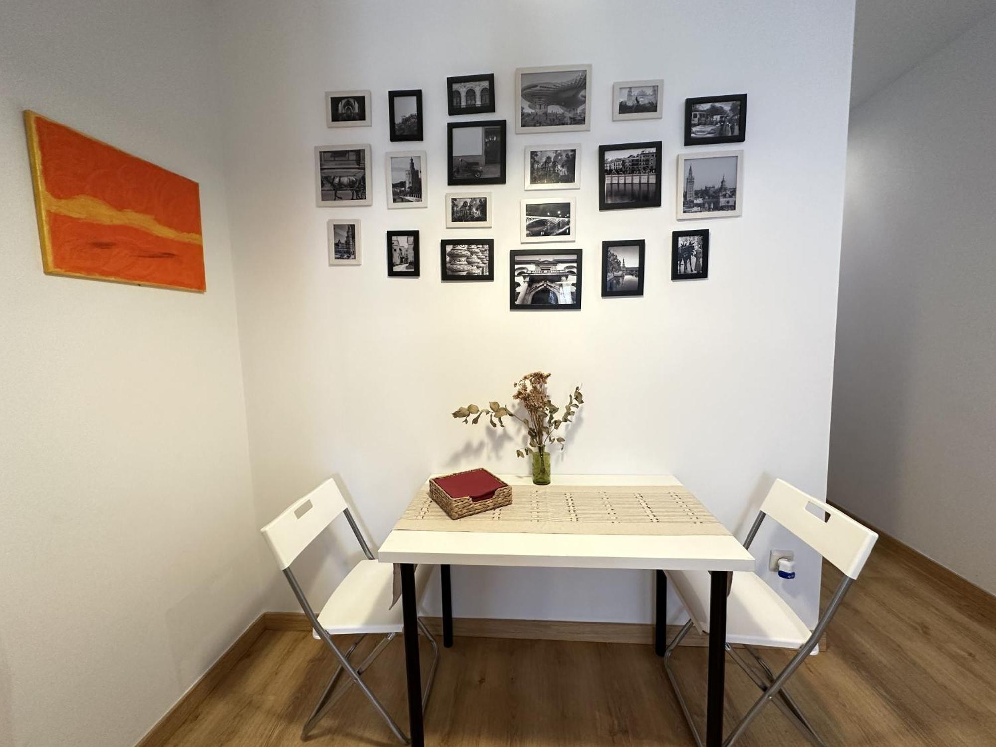 Alma De San Bernardo Apartment Seville