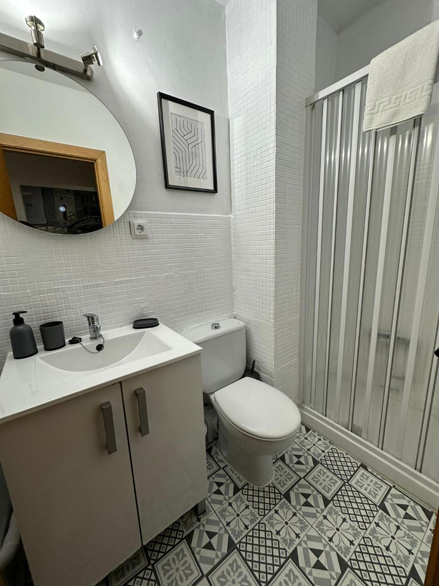 O'donnell By Linin Apartment