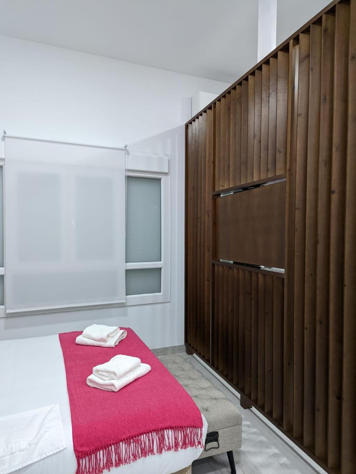 Apartment Deluxe En Av Cruz Roja Seville