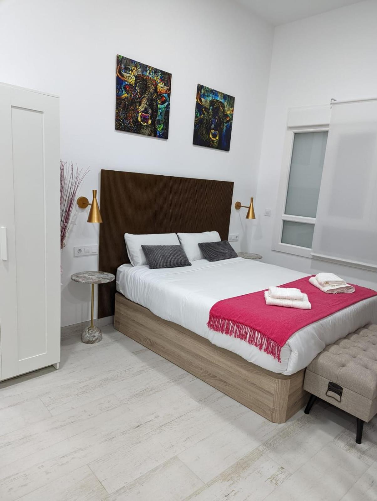 Apartment Deluxe En Av Cruz Roja Seville