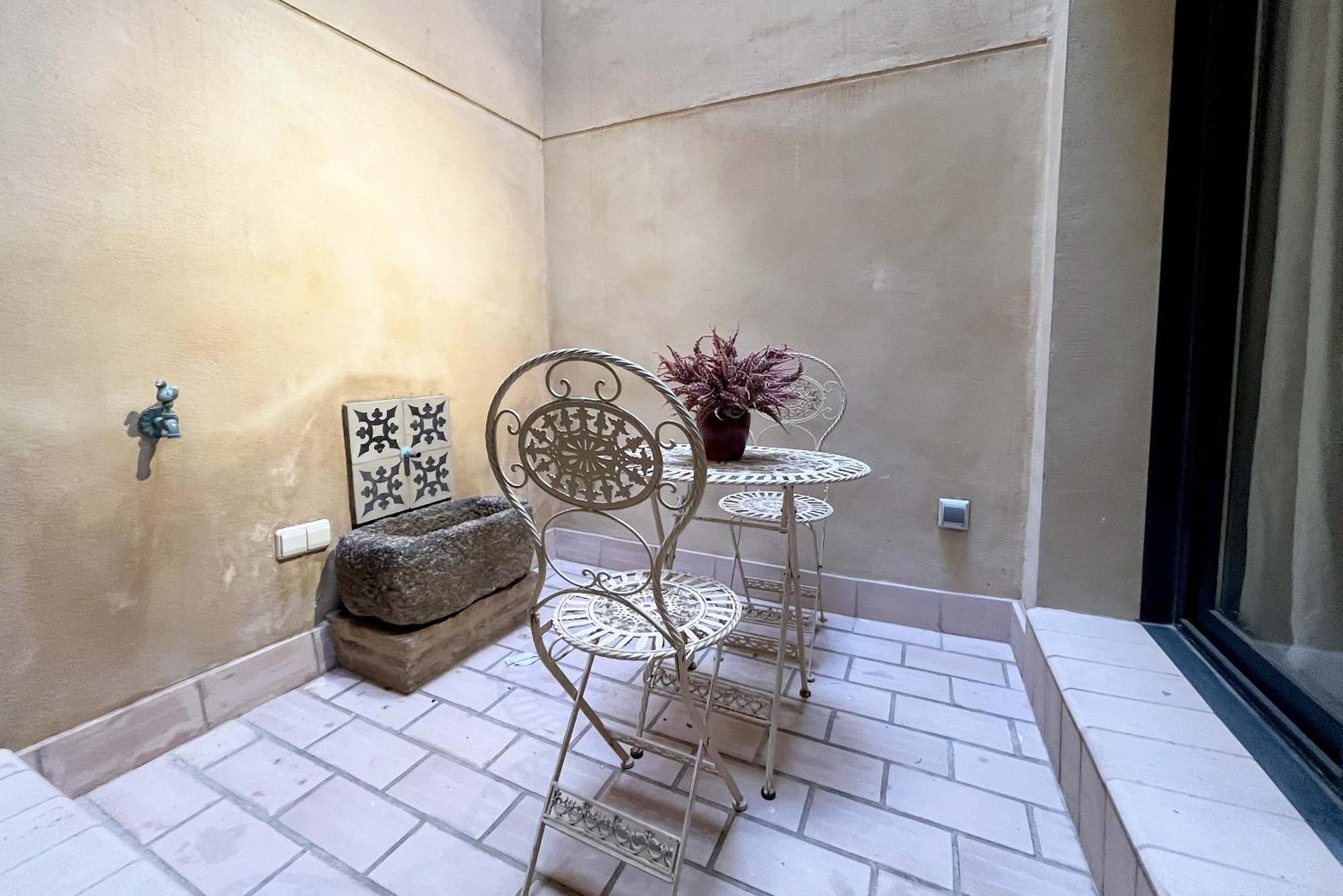 Apartment Genteel Rodrigo Caro Seville