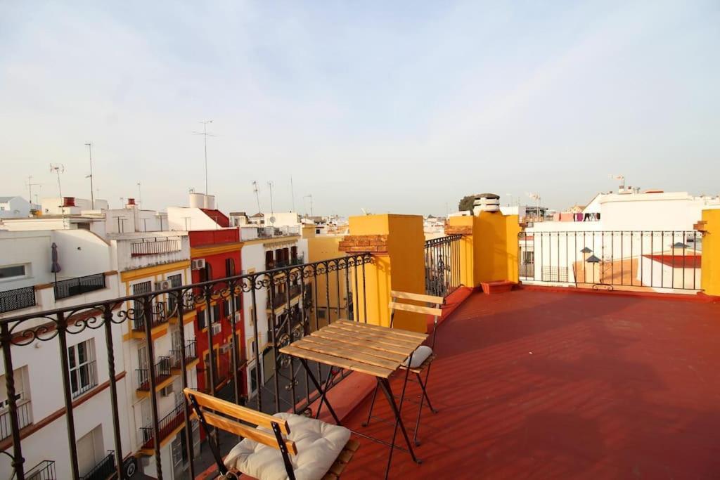 Puerta Osario Con Terraza Seville