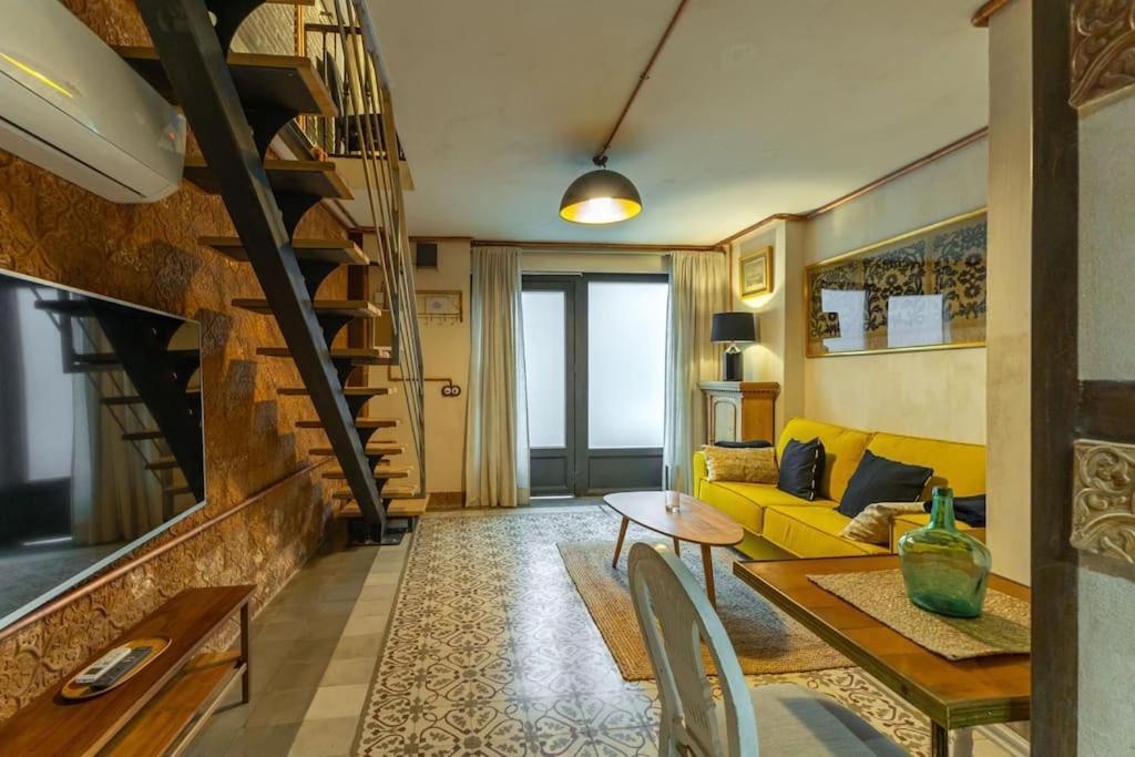Apartment Triana Deluxe Duplex Seville