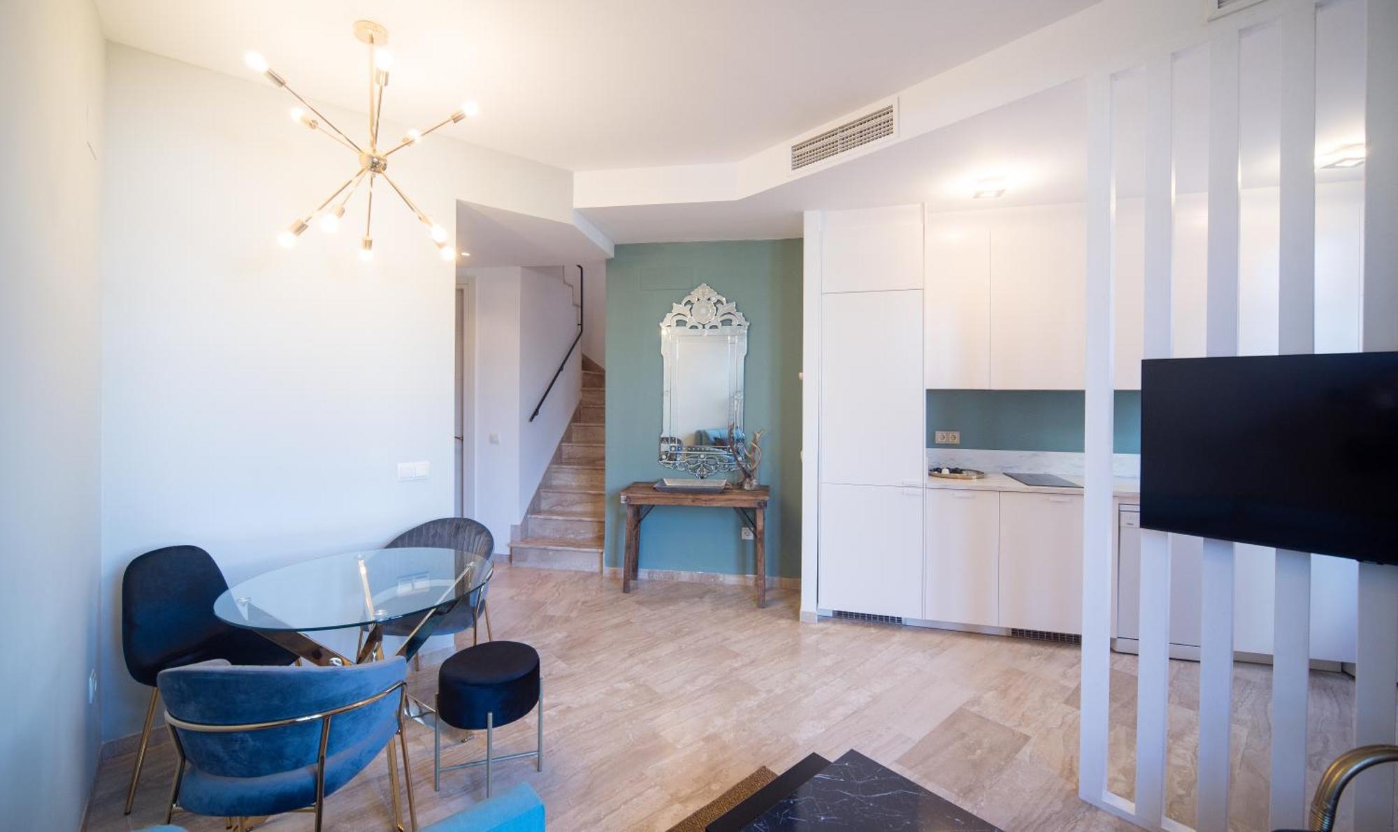Exclusive Triplex With Private Terrace Apartment *