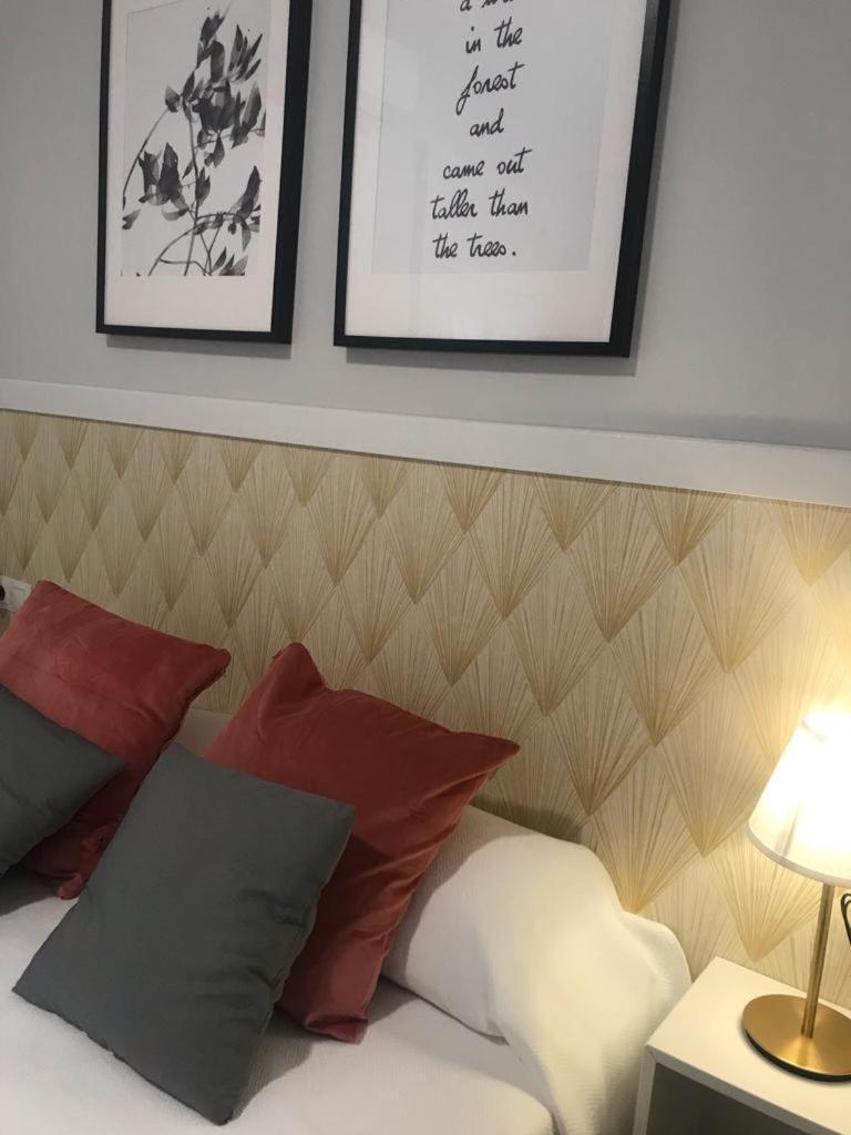 En Triana: Junto San Jacinto Parking Opcional Apartment *