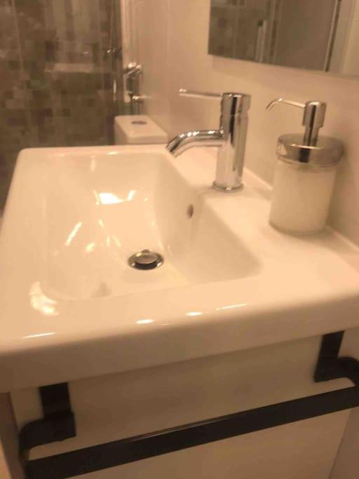 En Triana: Junto San Jacinto Parking Opcional Apartment Seville
