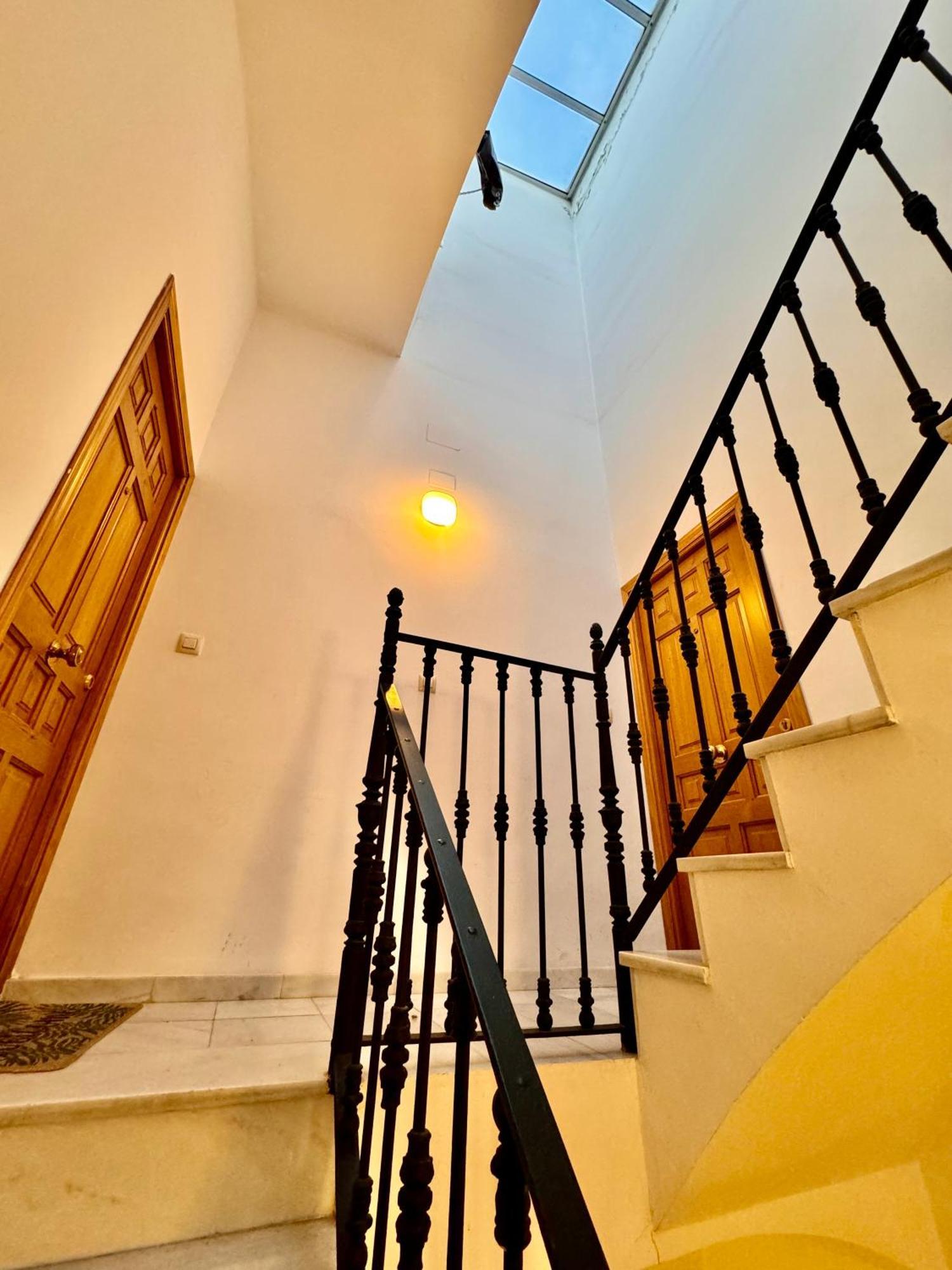 Apartment Modern Duplex Center 2d2b *