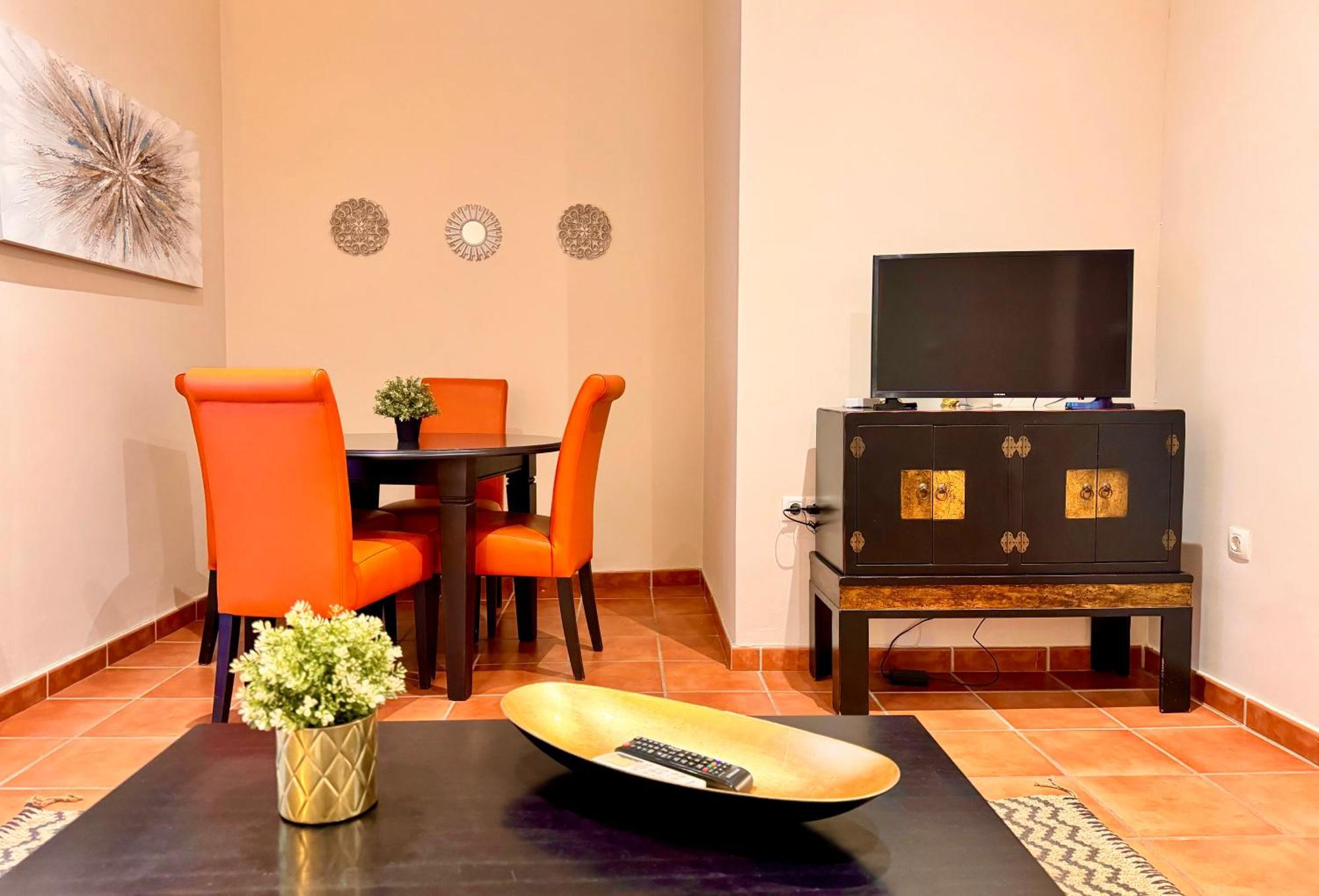 Modern Duplex Center 2d2b Apartment