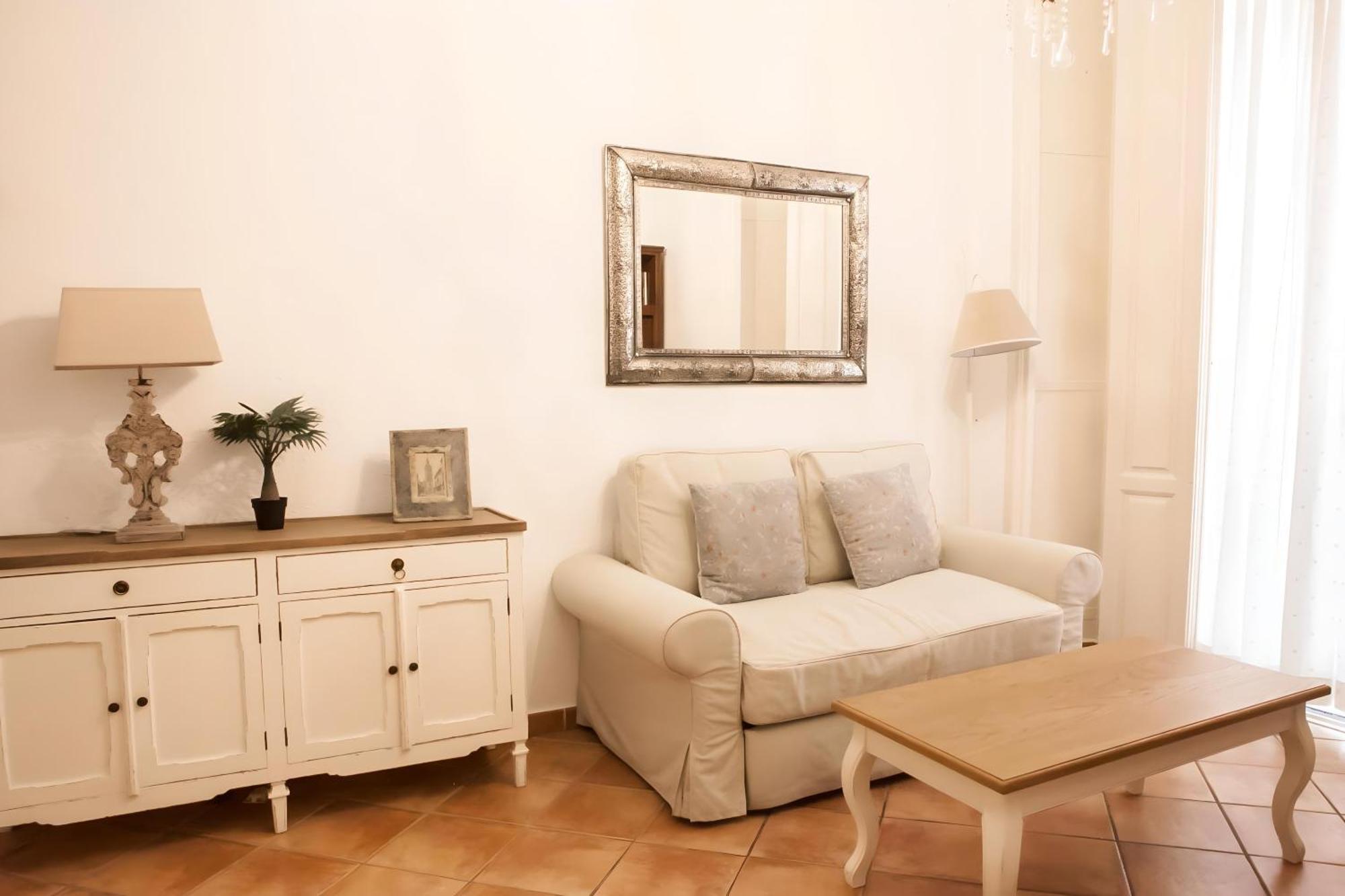 Apartment Romantico, Tranquilo, Centrico *
