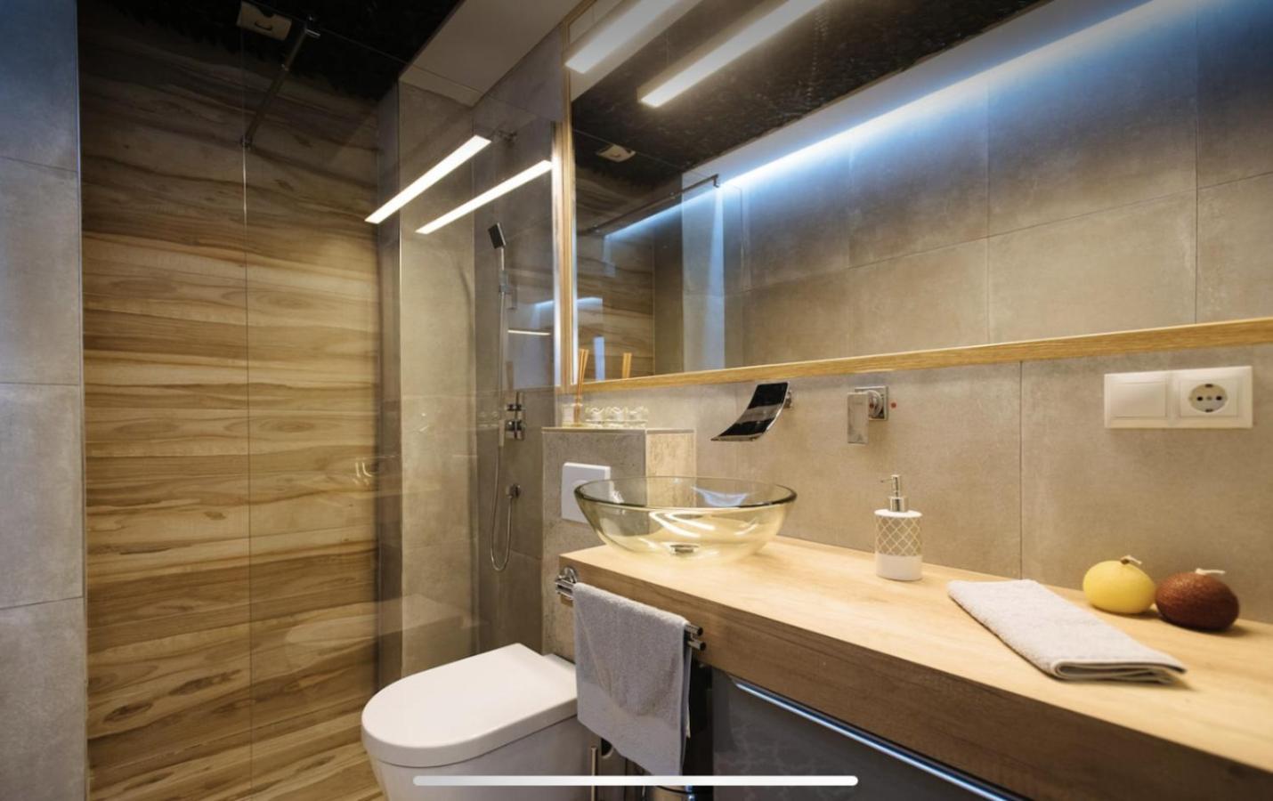 Lujoso Loft Con Piscina&espacio Office Sevilla