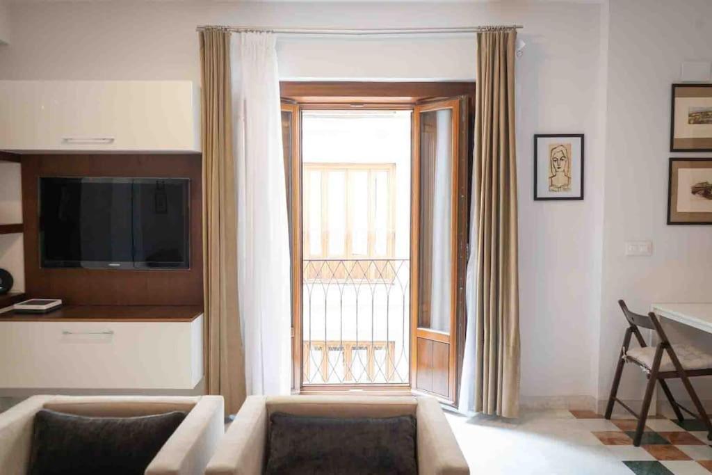 Nuevo Junto A La Catedral De Apartment Seville