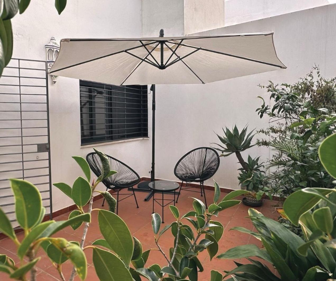Apartamento-pension El Trianero Junto Al Rio * Seville
