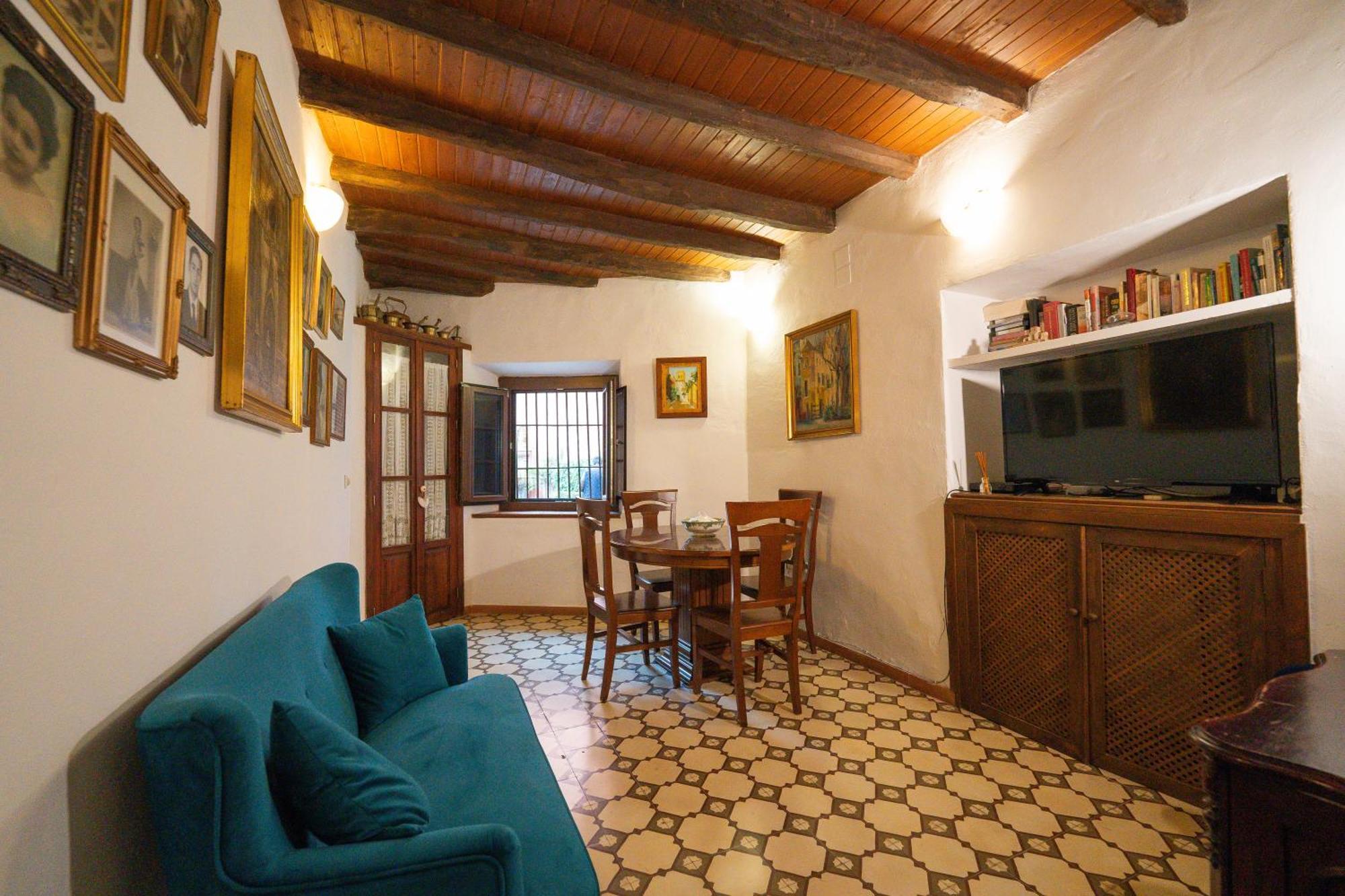 Historic House In The Center Holiday home Seville