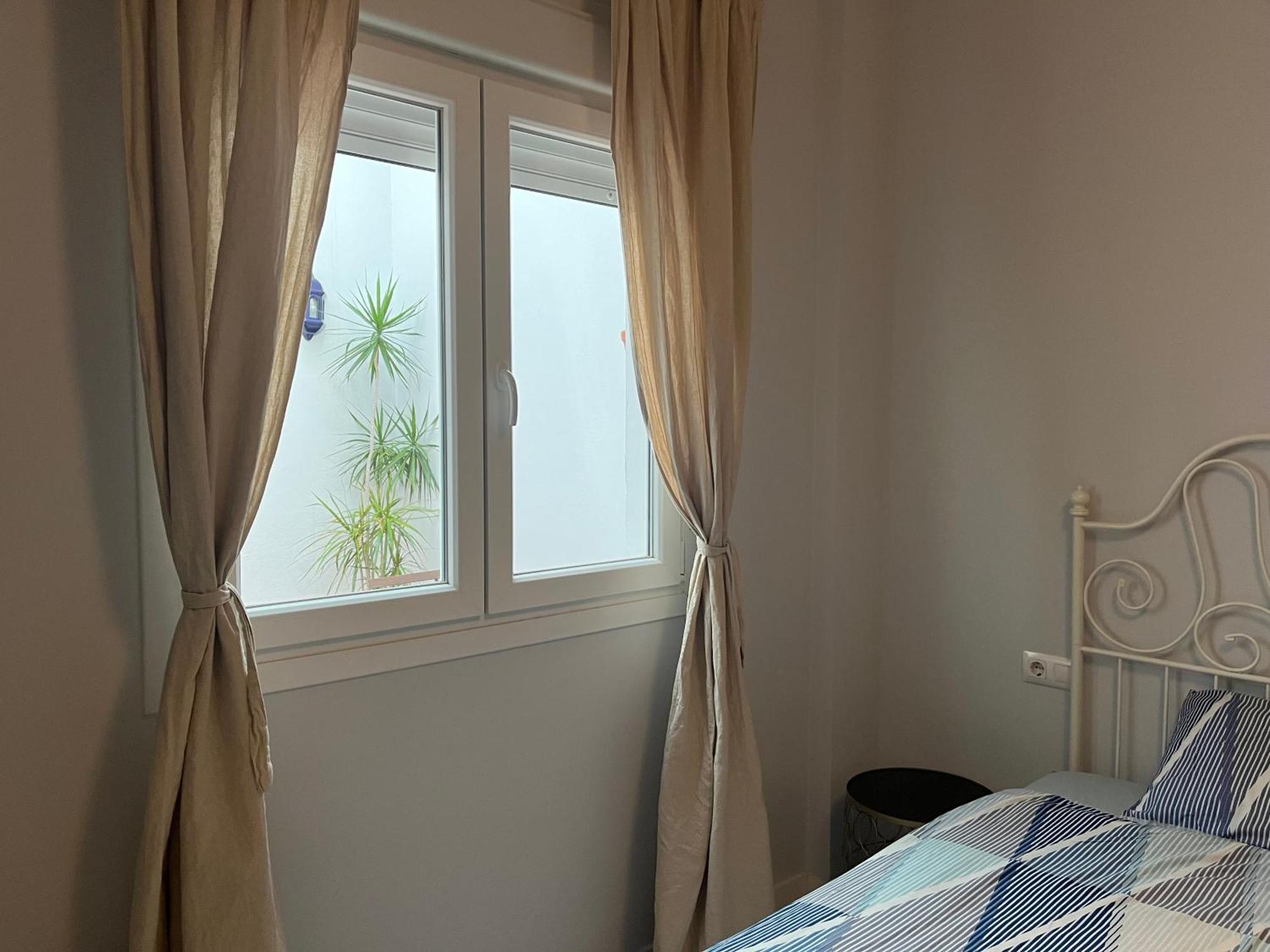Traditional House In Triana Apartment