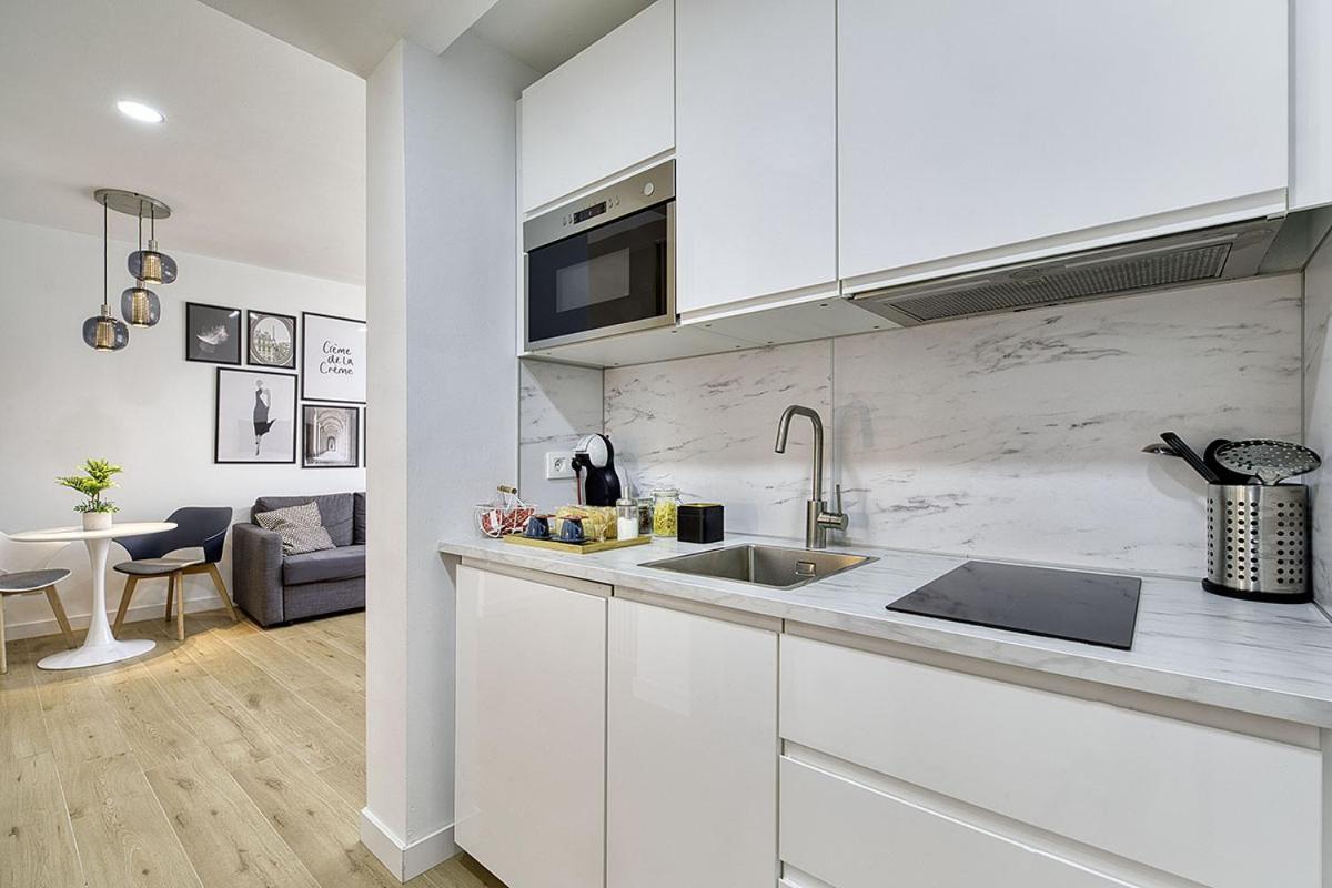 Essence Of Apartment Seville