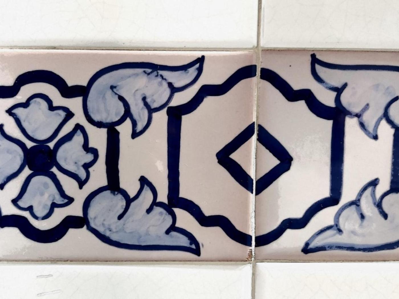 Junto A La Calle Betis: El Corazon De Triana Apartment