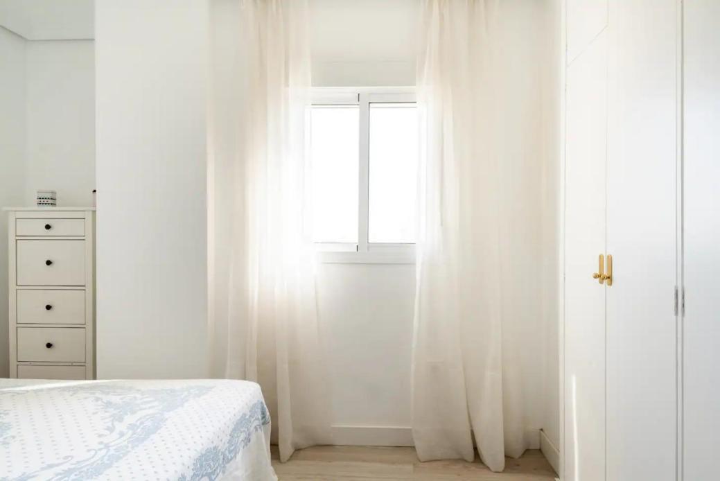 Apartment Amplio Con 4 Y 2 Banos - Great With 4 - 2 Baths Seville