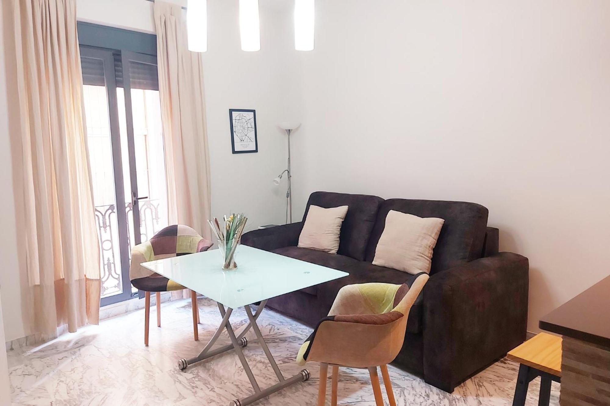 Cozy In Old Town Apartment