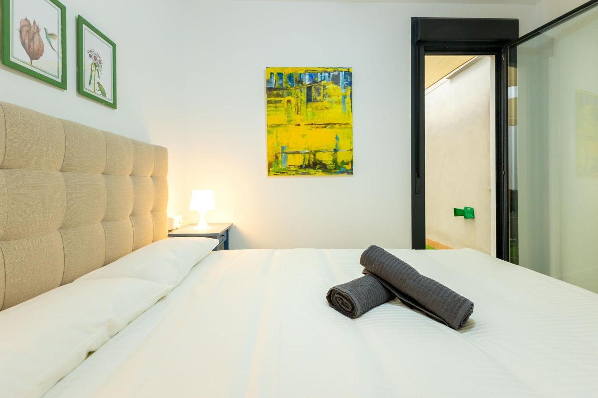 Apartment Charming 2 Bedroom Apartment By Torre Del Oro By Ocityzen
