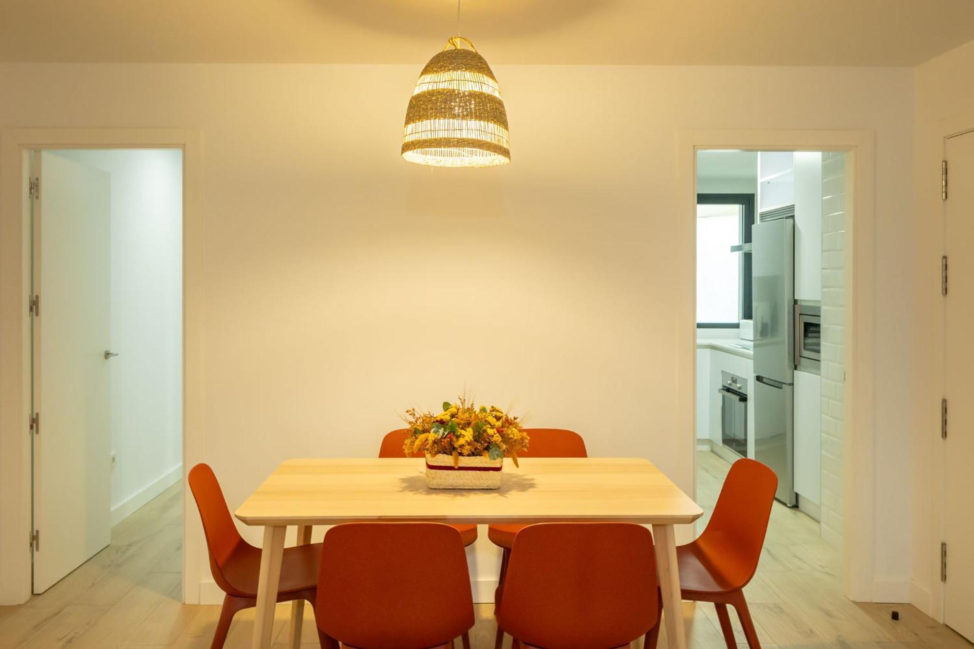 Charming 2 Bedroom Apartment By Torre Del Oro By Ocityzen * Seville