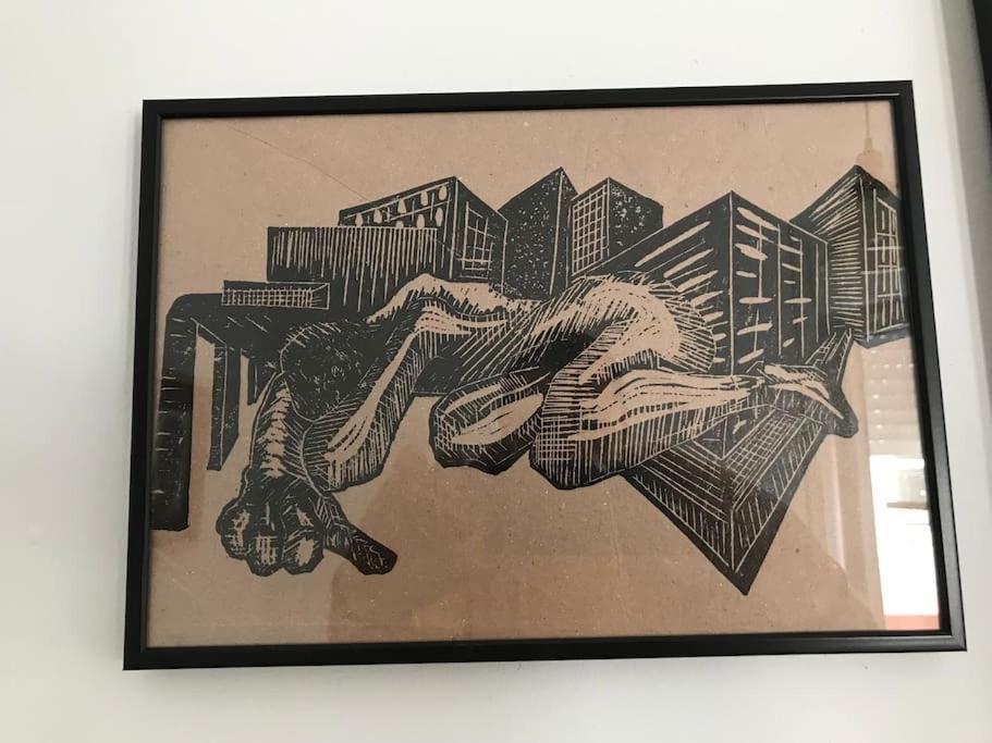 Luminoso En El Centro, Con Mucho Arte Apartamento